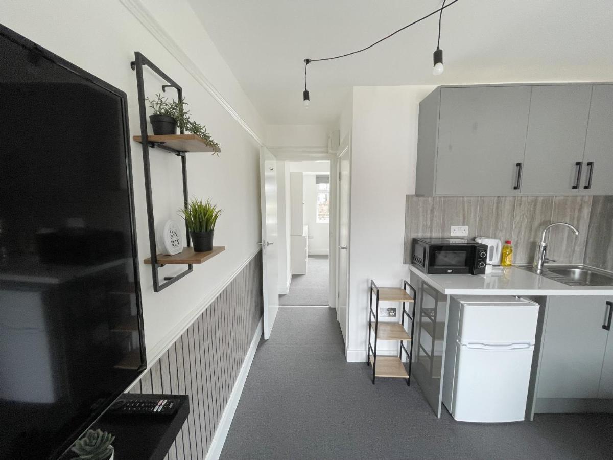 Cosy Bright Studio Apartment Close To Wembley Stadium Лондон Екстер'єр фото