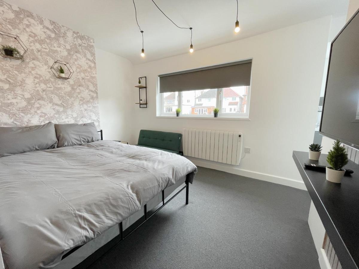 Cosy Bright Studio Apartment Close To Wembley Stadium Лондон Екстер'єр фото