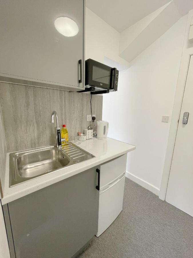 Cosy Bright Studio Apartment Close To Wembley Stadium Лондон Екстер'єр фото