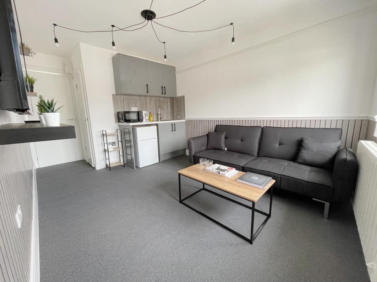 Cosy Bright Studio Apartment Close To Wembley Stadium Лондон Екстер'єр фото