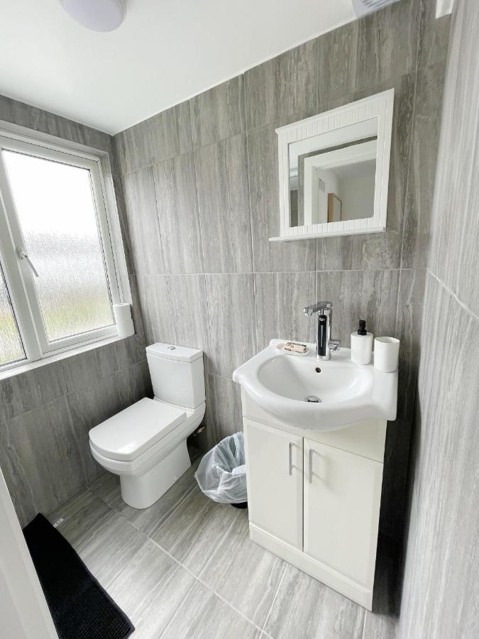 Cosy Bright Studio Apartment Close To Wembley Stadium Лондон Екстер'єр фото