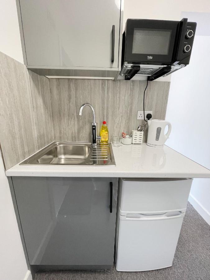 Cosy Bright Studio Apartment Close To Wembley Stadium Лондон Екстер'єр фото