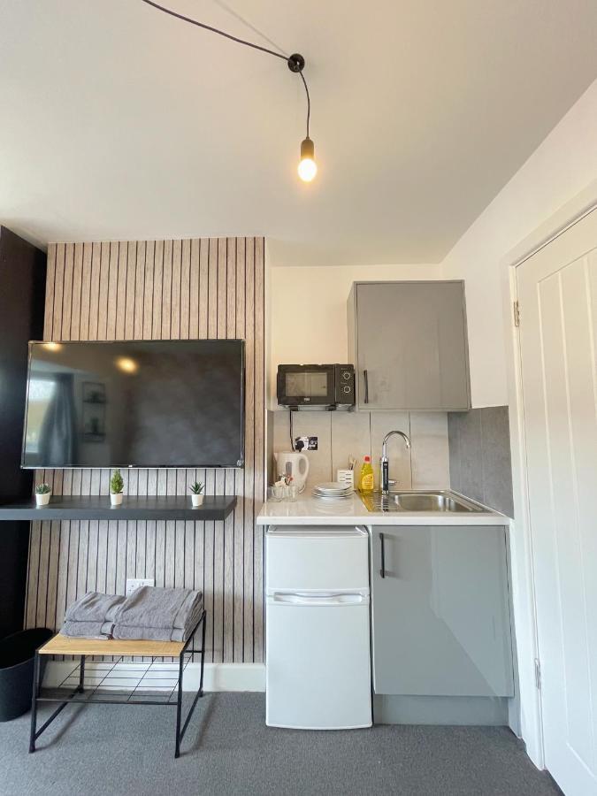 Cosy Bright Studio Apartment Close To Wembley Stadium Лондон Екстер'єр фото